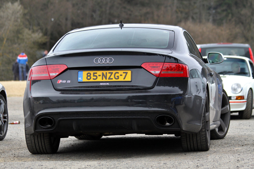 384379AUDIRS5889.jpg
