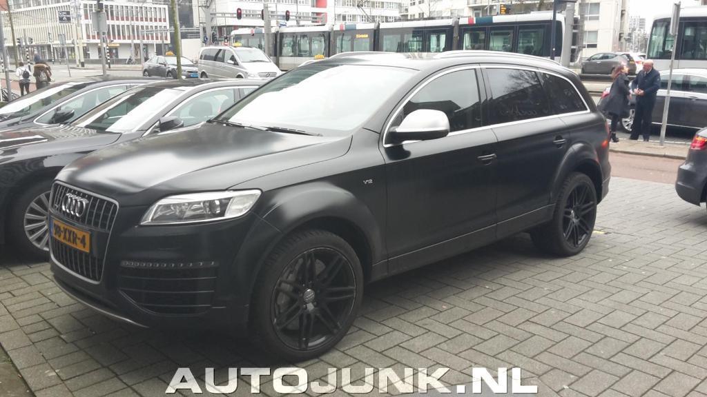 3844532146AUDIQ7V12.jpg
