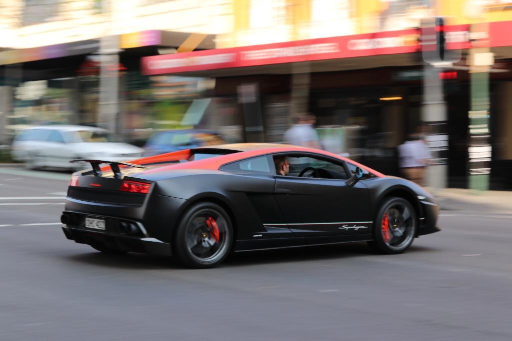 3849051431LAMBORGHINI570.jpg