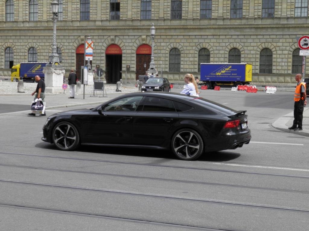 385146RS73473.jpg