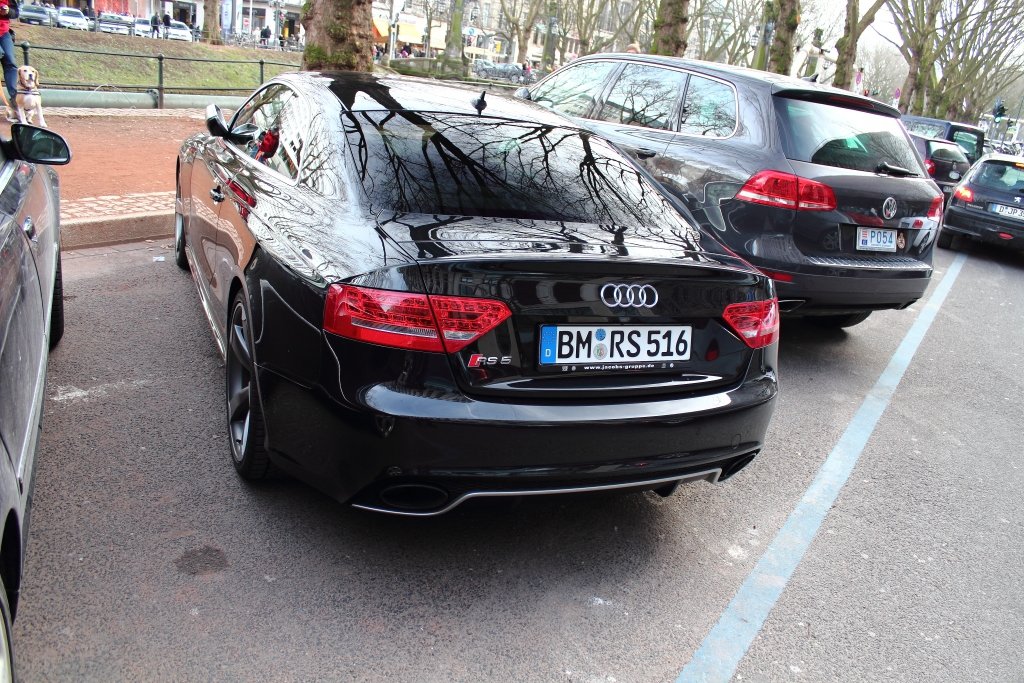 387058AUDIRS5796.jpg