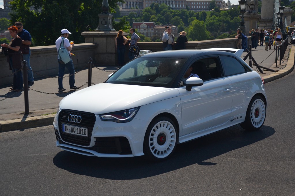387333A1QUATTRO440.jpg