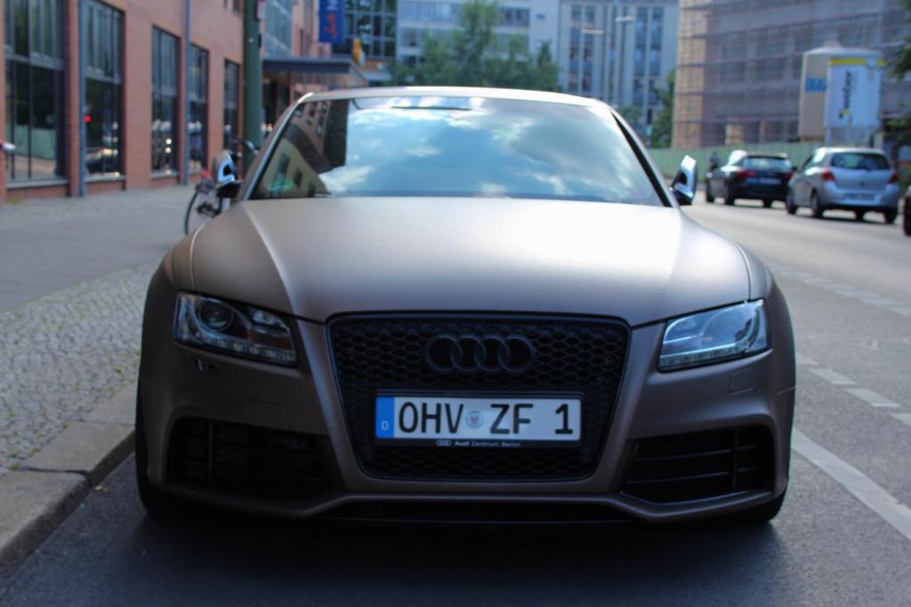 387458AUDIRS52677.jpg