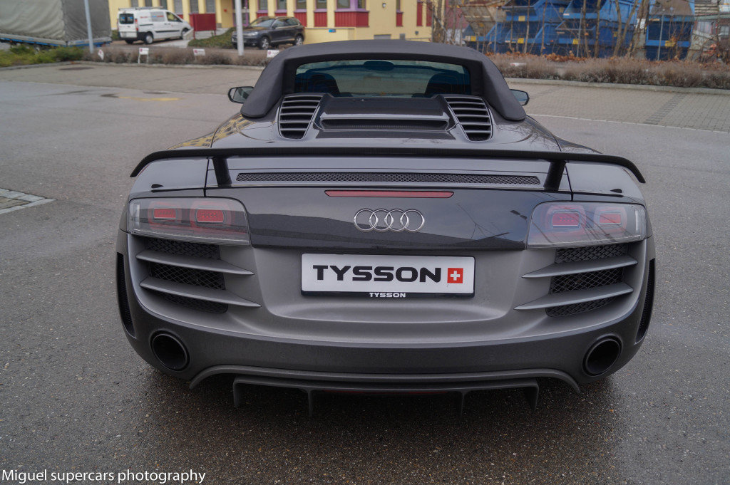 387613R8GT1158.jpg