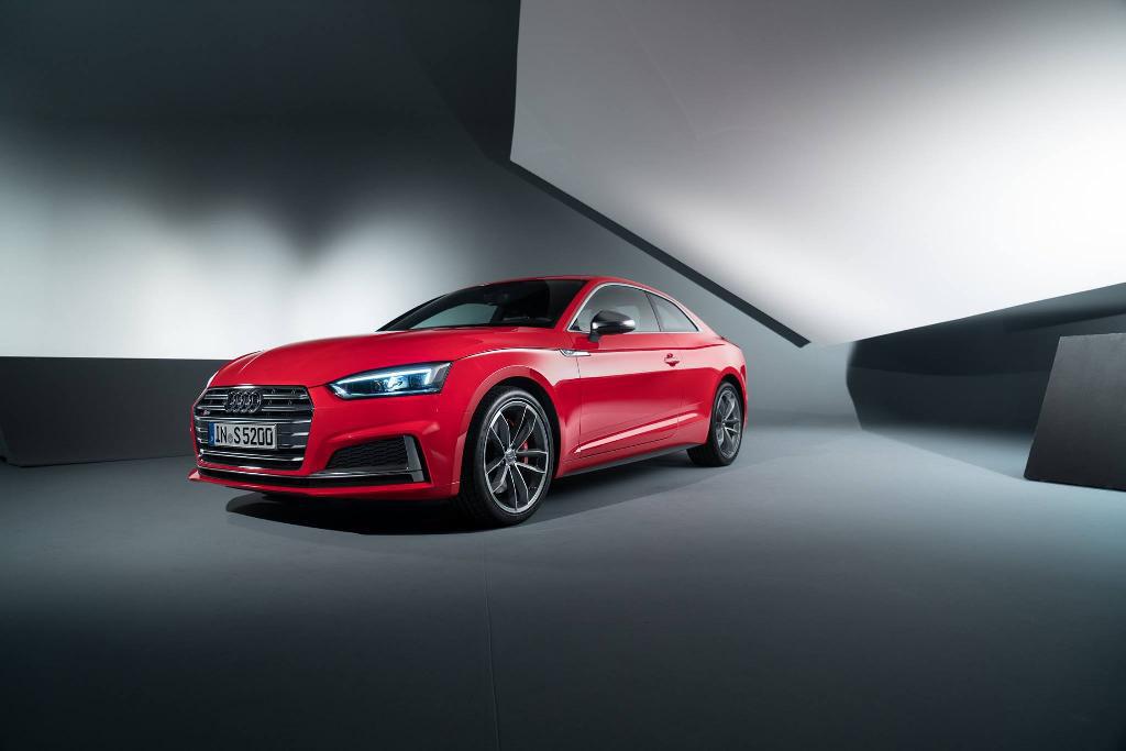 387629S5B90115.jpg