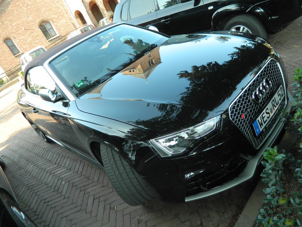 387683388RS5CABRIOLET.jpg