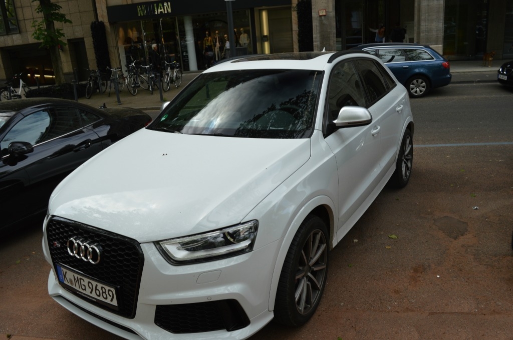 387839RSQ31243.jpg