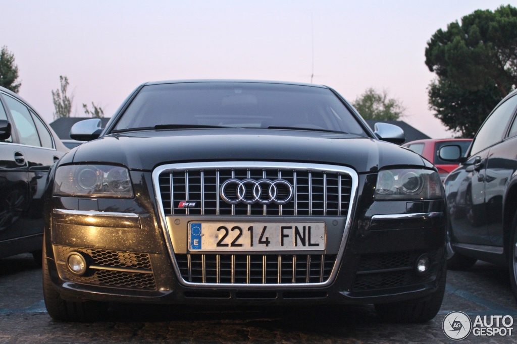 389877audis8d3c6659090920141852544.jpg