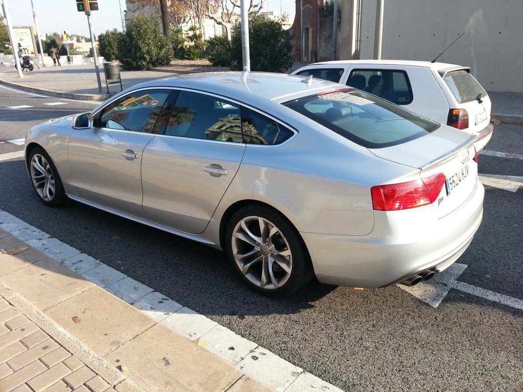 389947210S5SPORTBACK.jpg