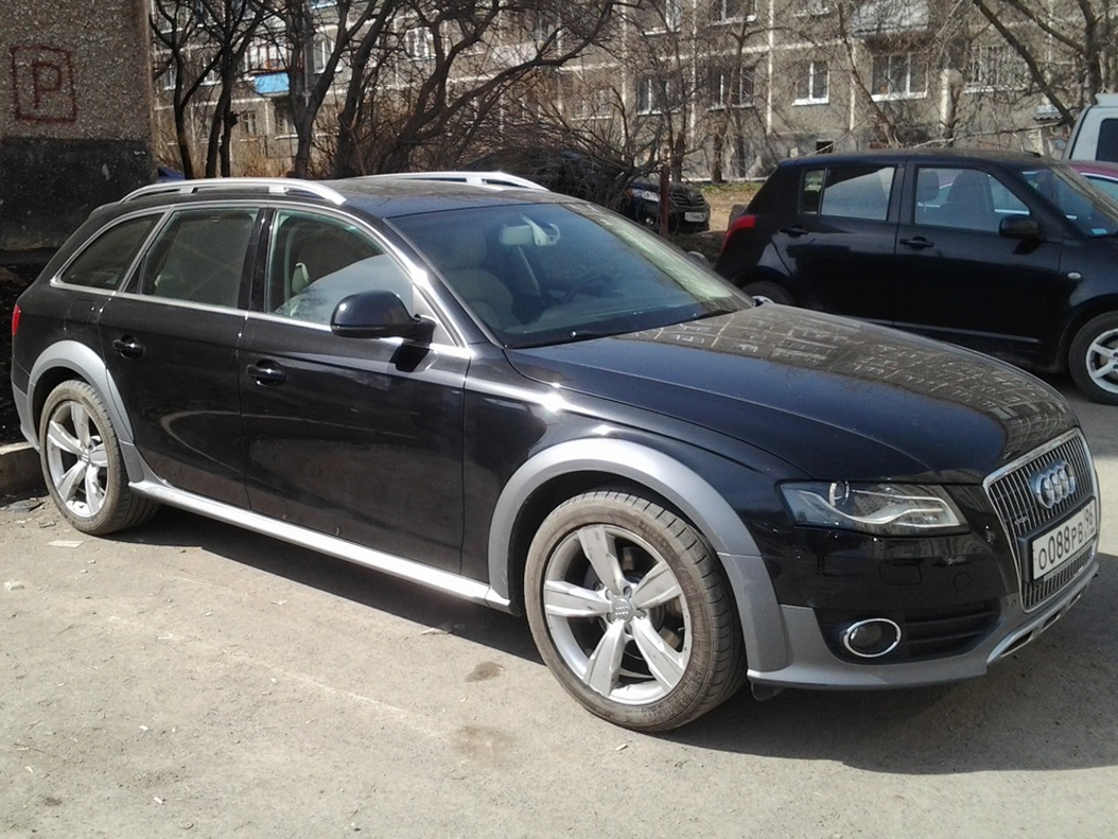 390171401AUDIA4ALLROAD.jpg