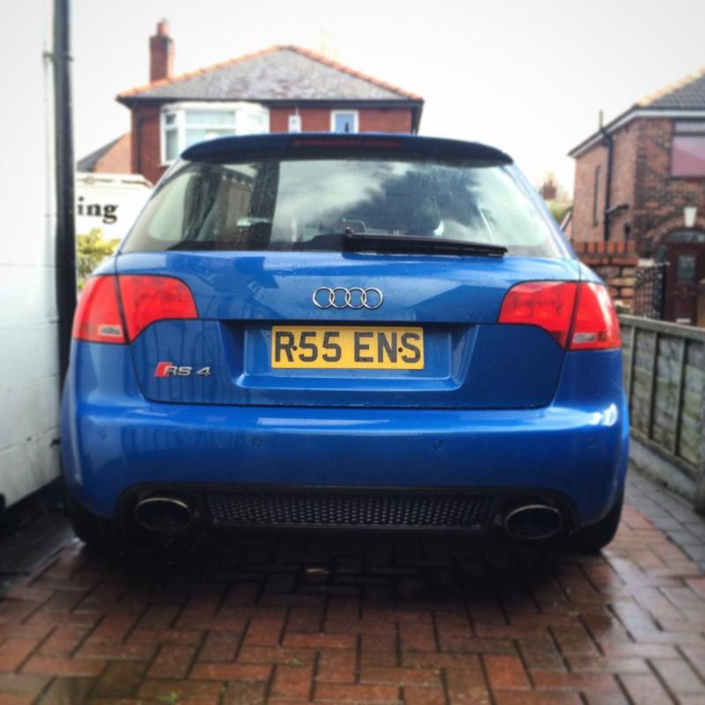 391082AUDIRS41771.jpg