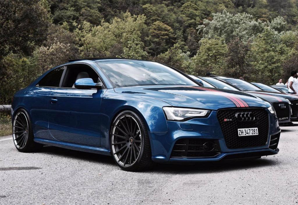 391832AUDIRS53246.jpg