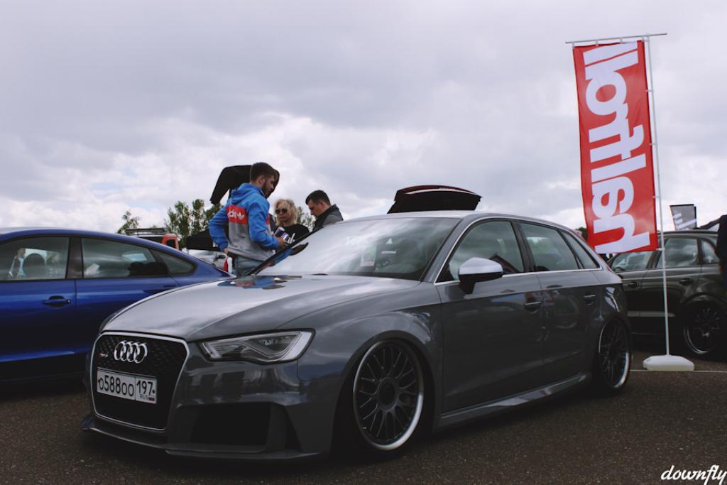 393399RS38V3075.jpg