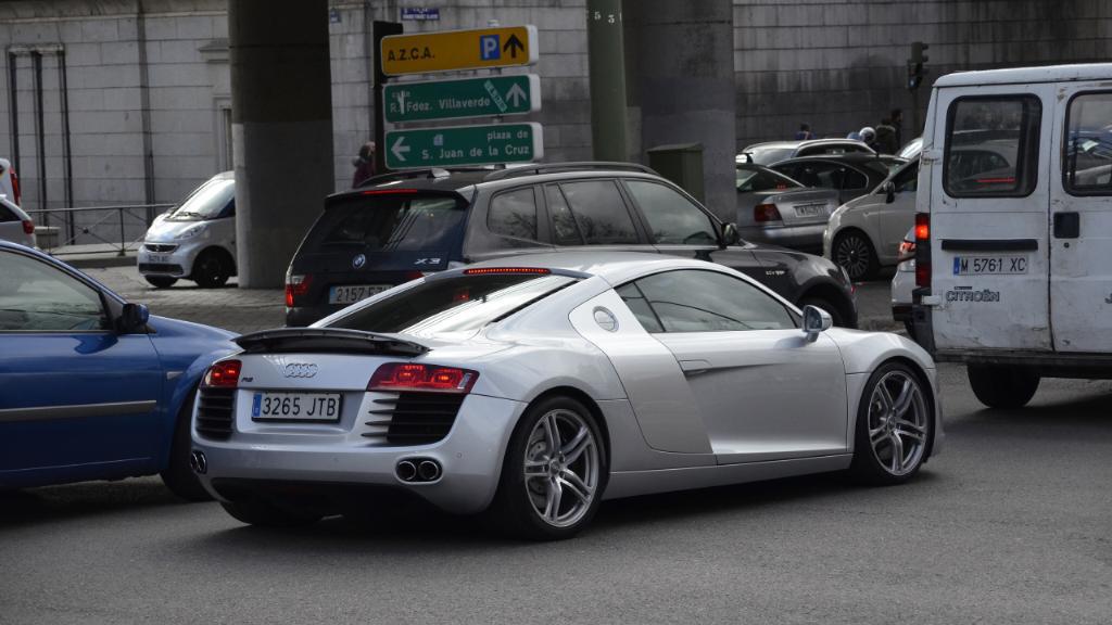 3941152924R8.jpg