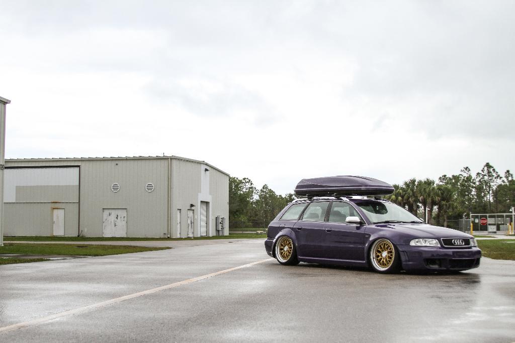 395590AUDIWHEELS1068QRS4B5.jpg