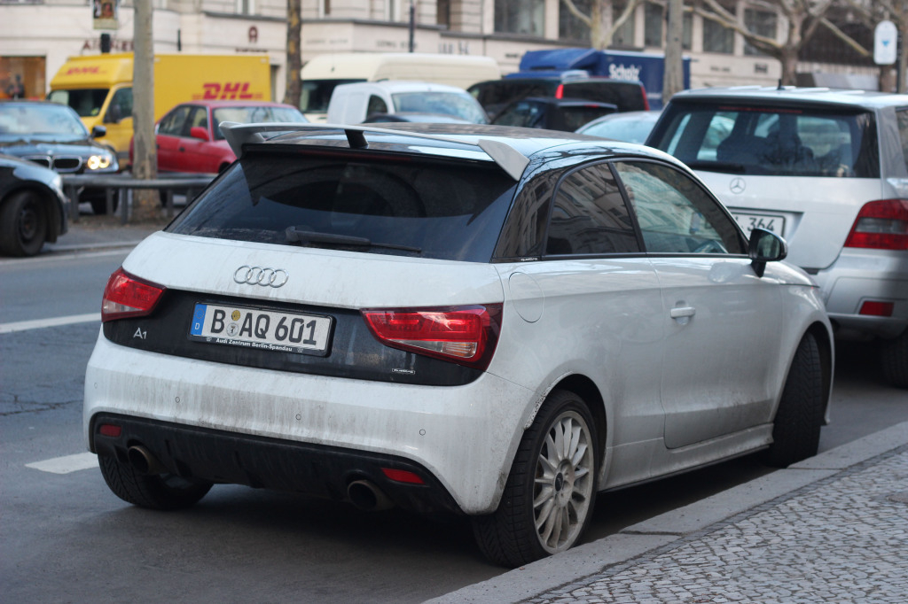 396124A1QUATTRO553.jpg