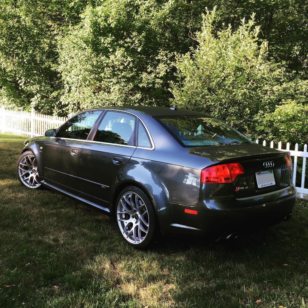 397226AUDIRS42684.jpg