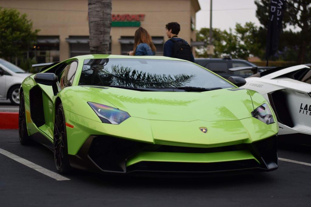 3977824189LAMBORGHINIAVENTADOR.jpg
