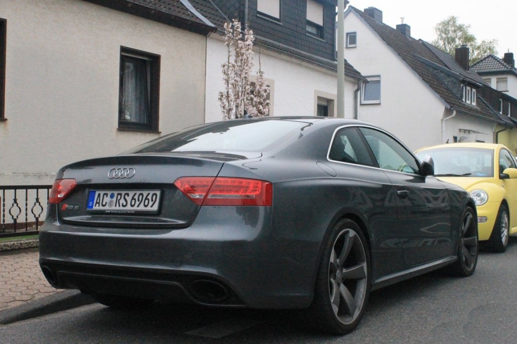 398787AUDIRS5912.jpg