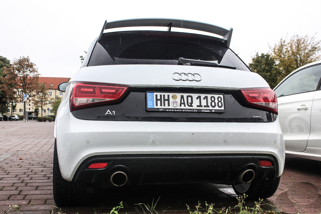398981A1QUATTRO272.jpg
