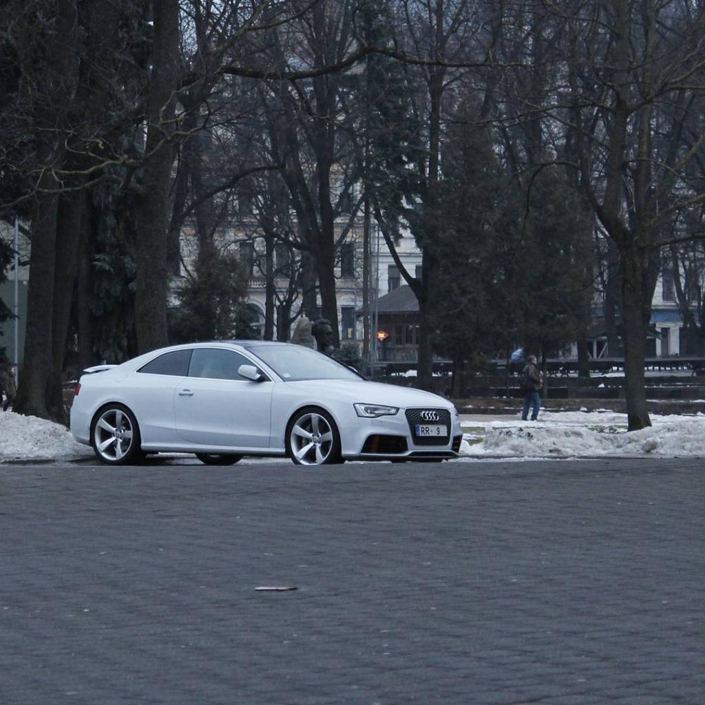 400979AUDIRS53024.jpg