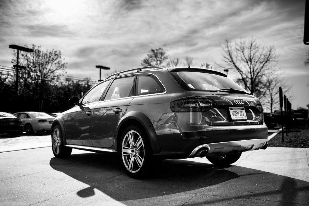 400983383AUDIA4ALLROAD.jpg