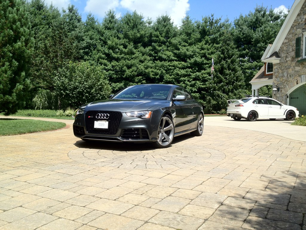 401433AUDIRS5482.jpg