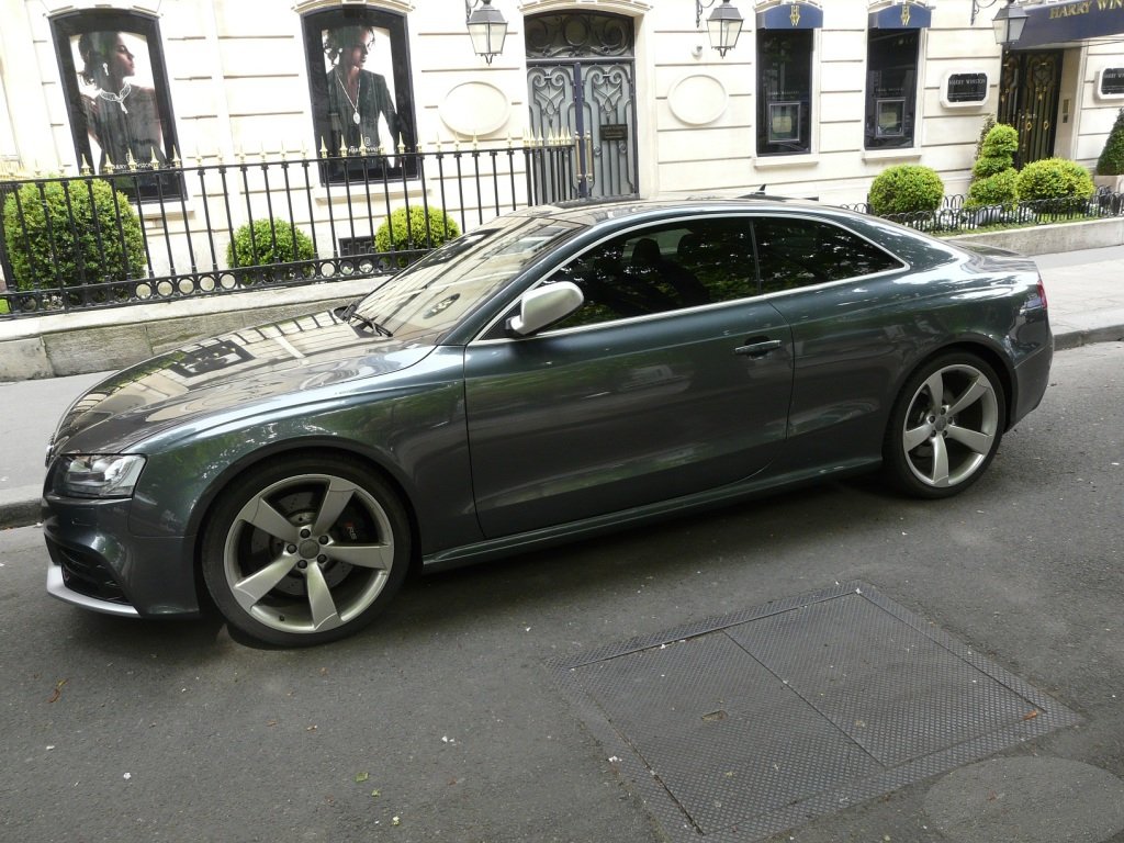 402351AUDIRS5907.jpg