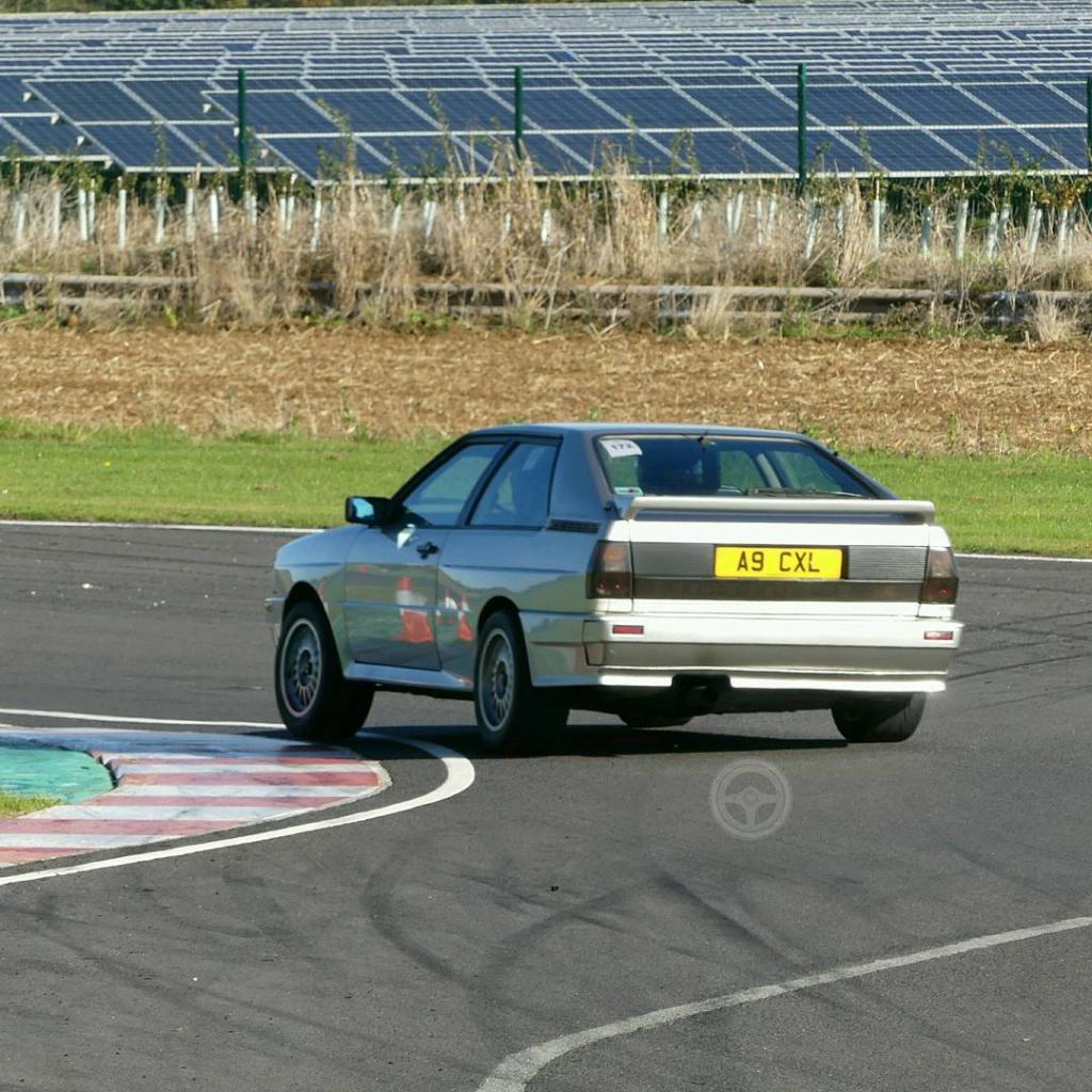 403016URQUATTRO2126.jpg