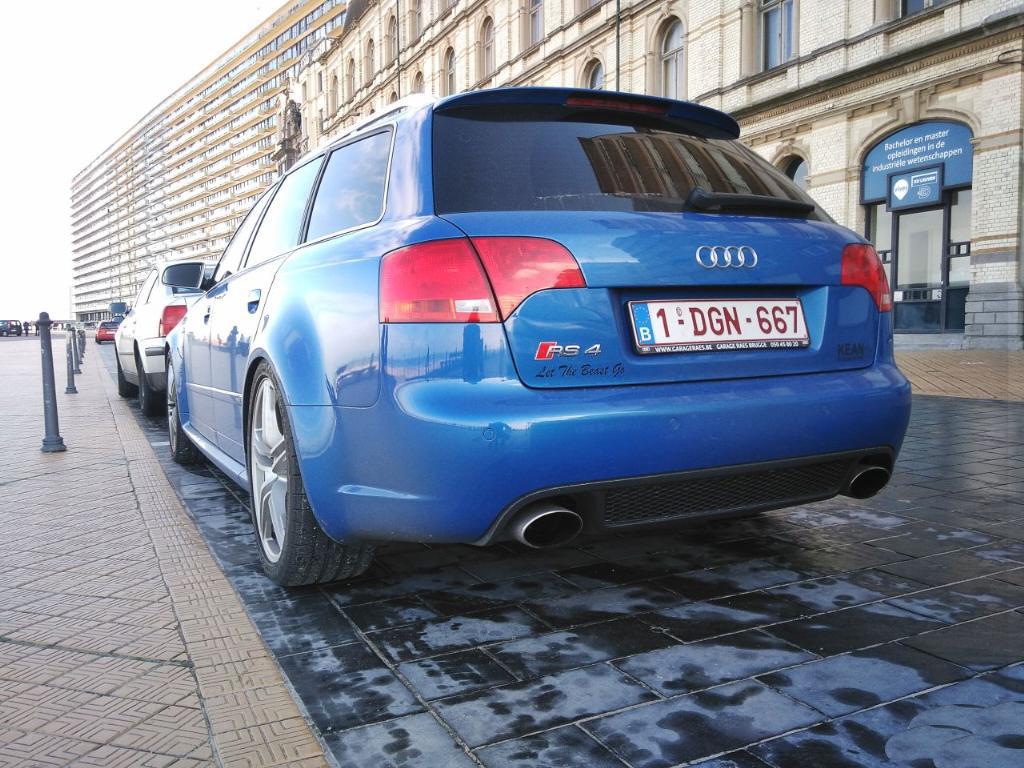403083AUDIRS42647.jpg
