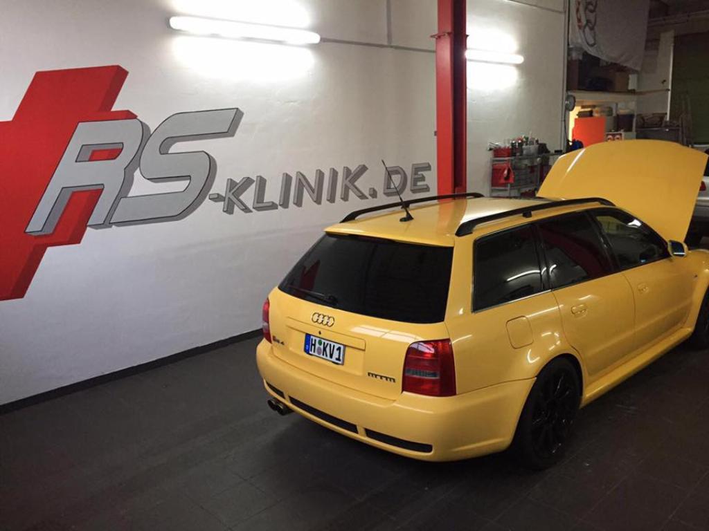 403715AUDIRS4B50417.jpg