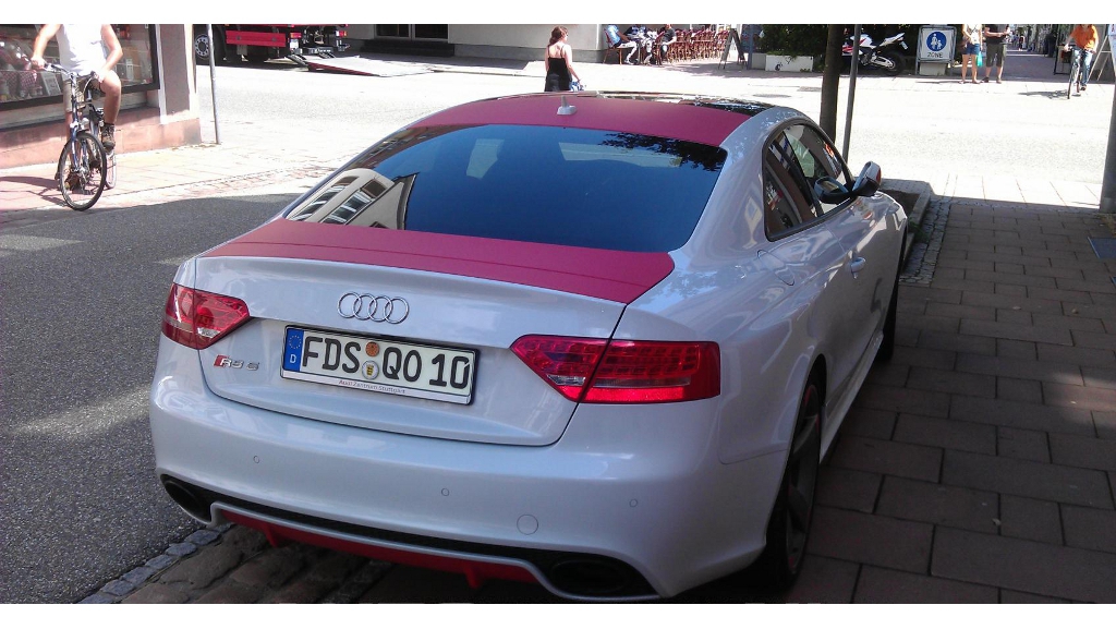 404465AUDIRS5477.jpg