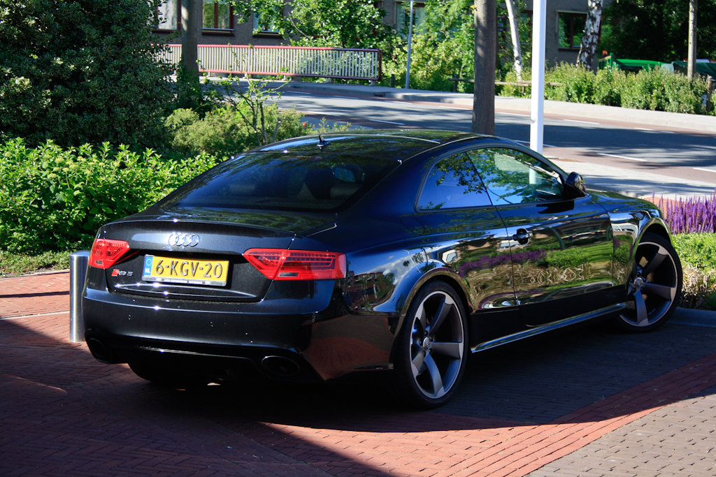 404863AUDIRS51045.jpg