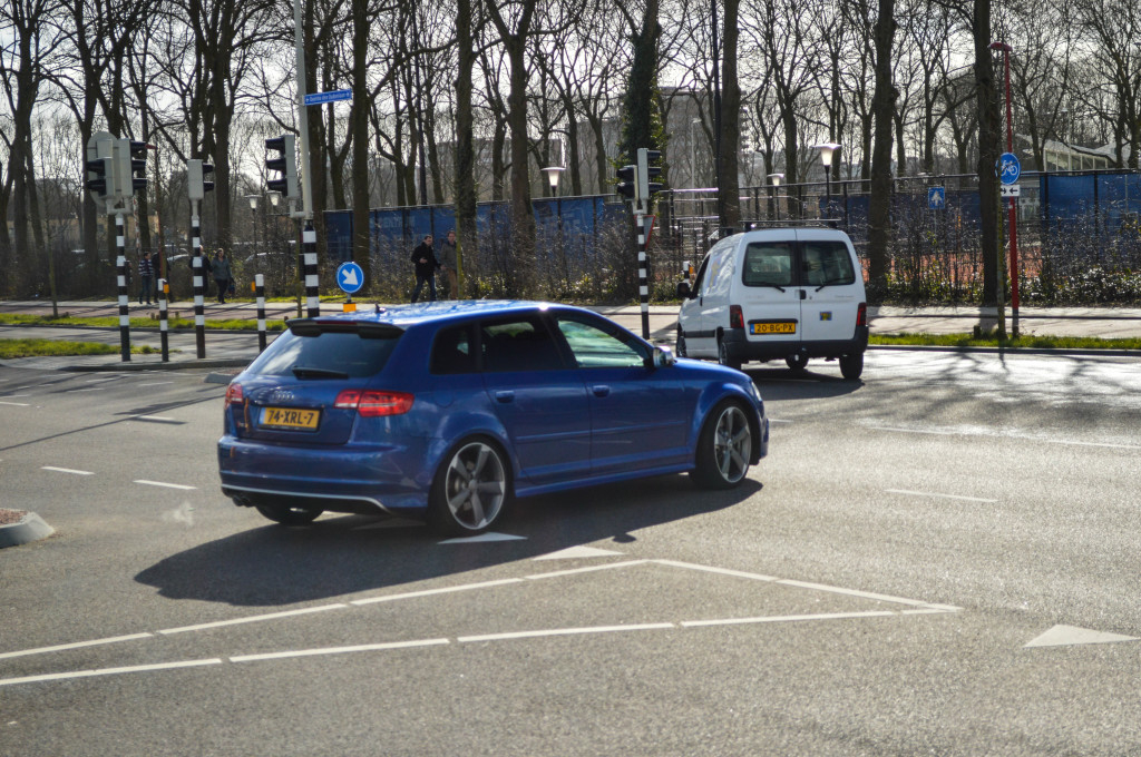 4053911560RS3.jpg