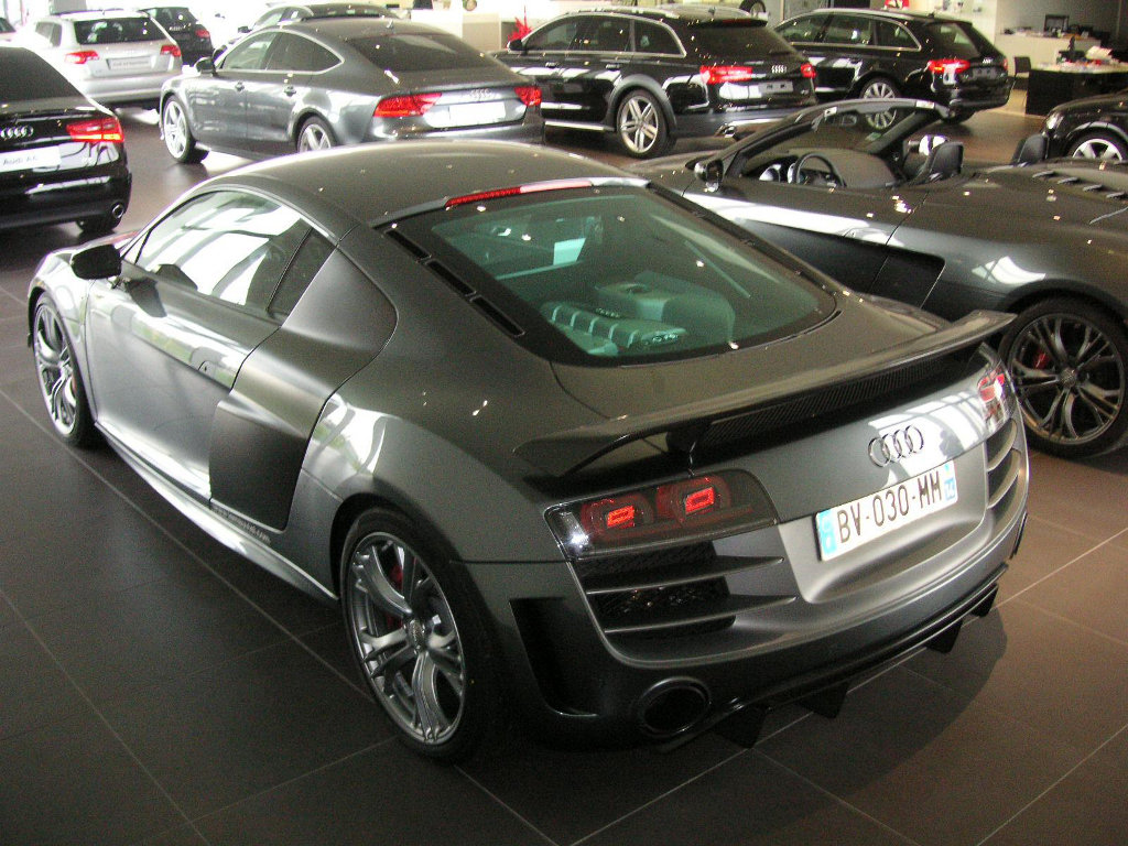 406499R8GT783.jpg