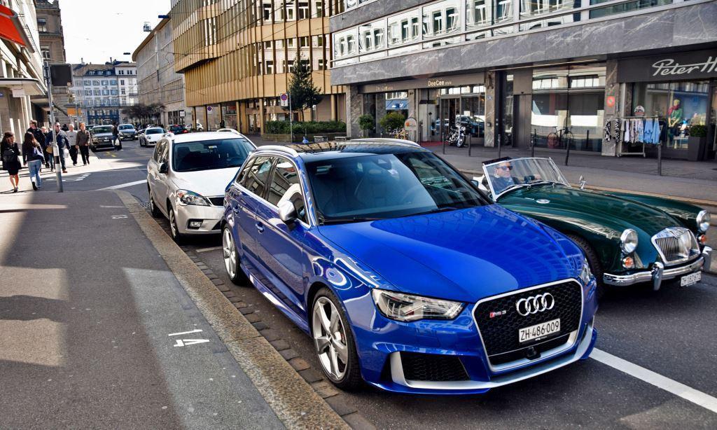 407446RS38V1059.jpg