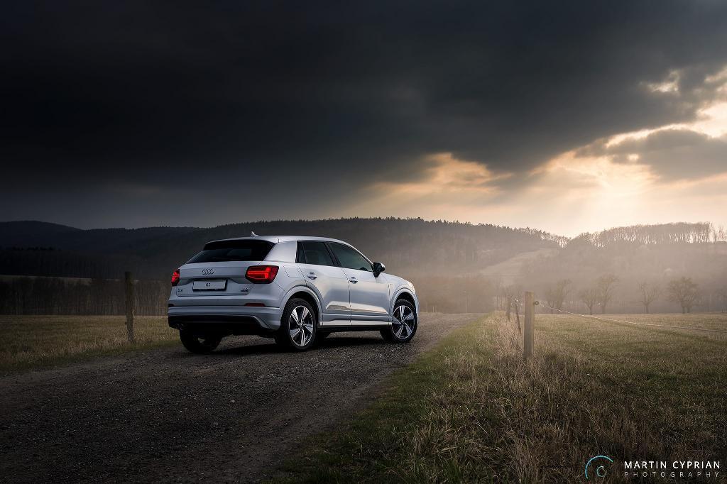 408587AUDIQ20768.jpg