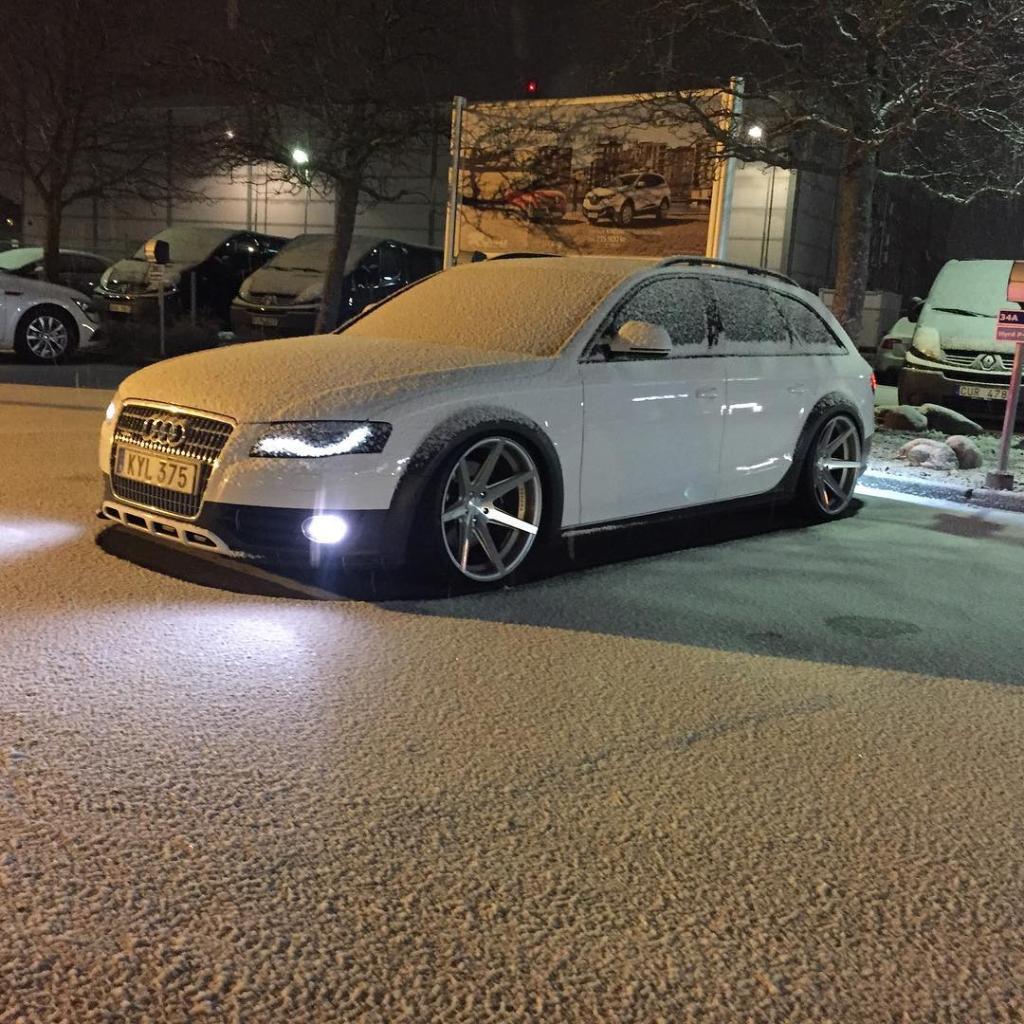 4088091975AUDIA4ALLROAD.jpg