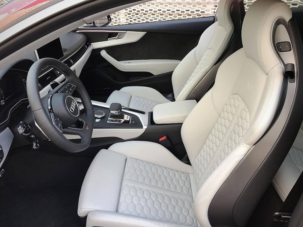 409771RS5B90417.jpg