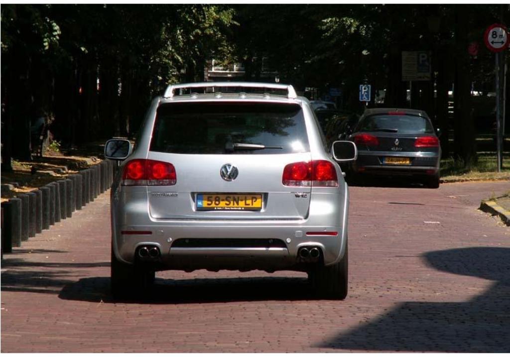 410395W12TOUAREG468.jpg