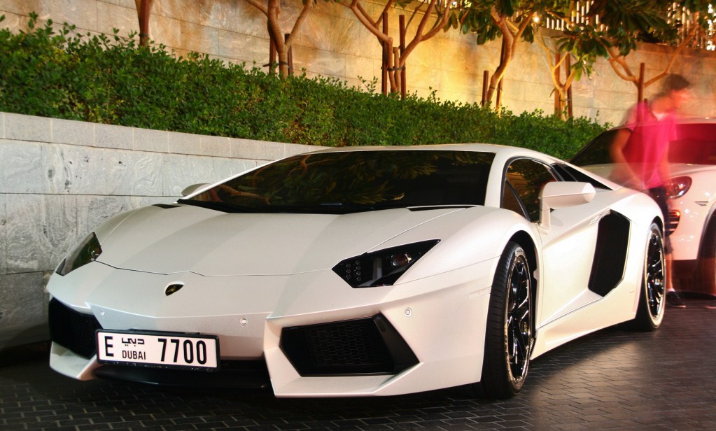 410411463LAMBORGHINIAVENTADORESQUIROU.jpg