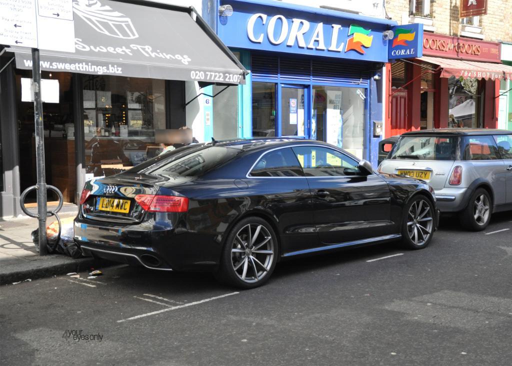 410546AUDIRS53063.jpg