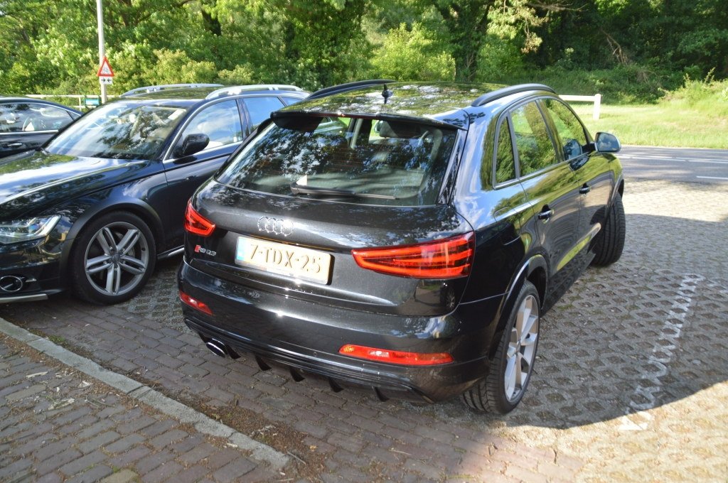 411056RSQ3488.jpg