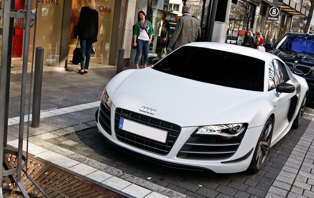 411137R8GT428.jpg