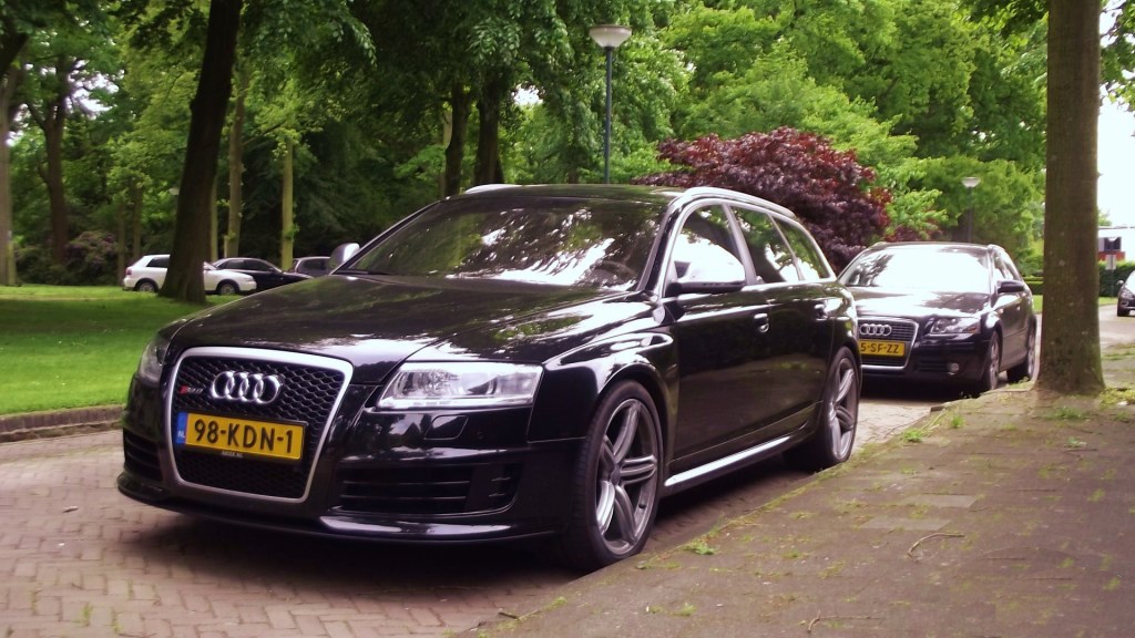 411374RS6825.jpg