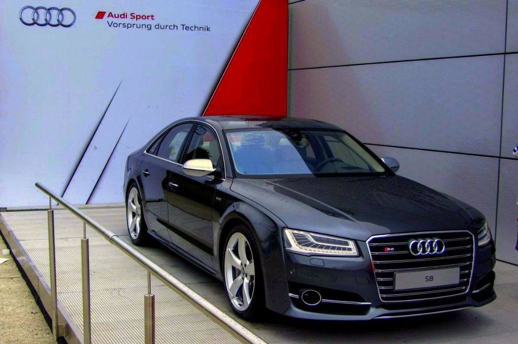 411571S8D41078.jpg