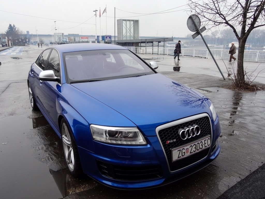 411956RS61530.jpg