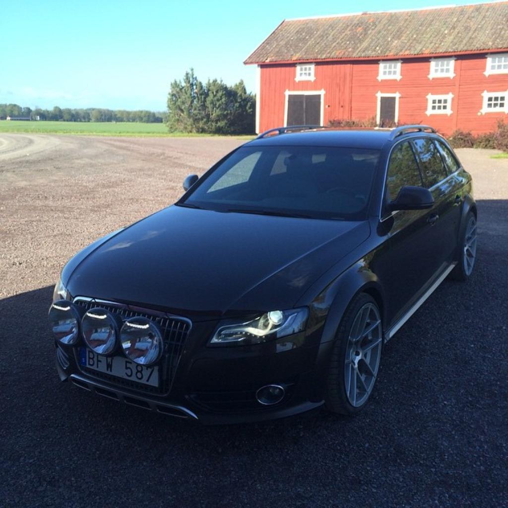 4126641303AUDIA4ALLROAD.jpg