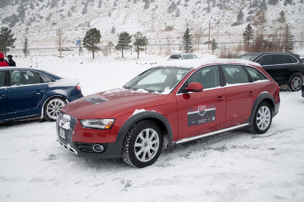 413247754AUDIA4ALLROAD.jpg