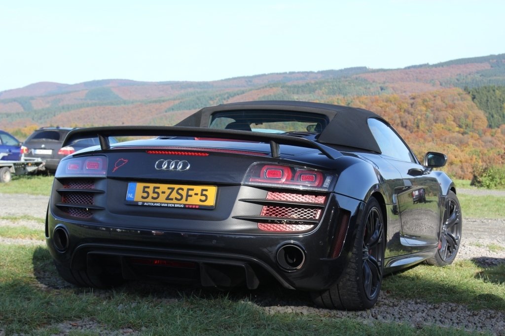 413258R8GT1381.jpg